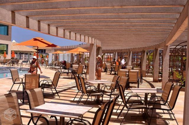 Thermas Lacqua Diroma Com Piscina De Ondas Gratis 24Horas Caldas Novas Esterno foto